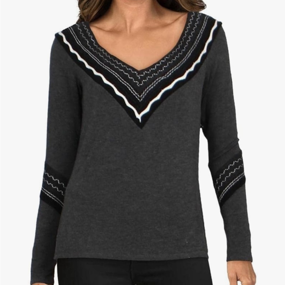 NWT Bailey 44 Skylar Top Long Sleeve Accent Embroidery XS Gray Black